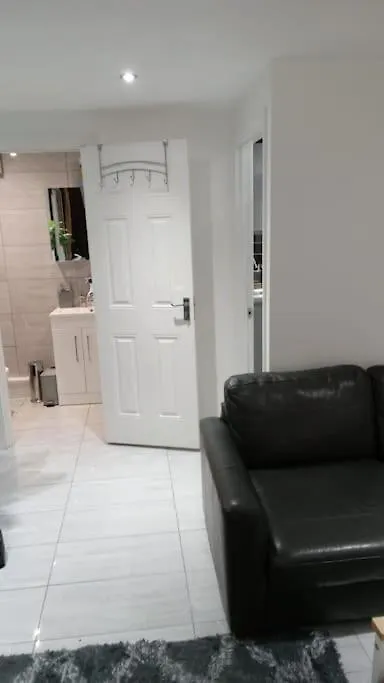 Luxurious & Stylish Flat, Access To Public Transport & Shops Apartment Thamesmead  0*, Thamesmead (Greater London)